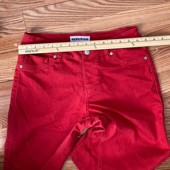 ☀️ Red Jeans - Picture 3 of 6